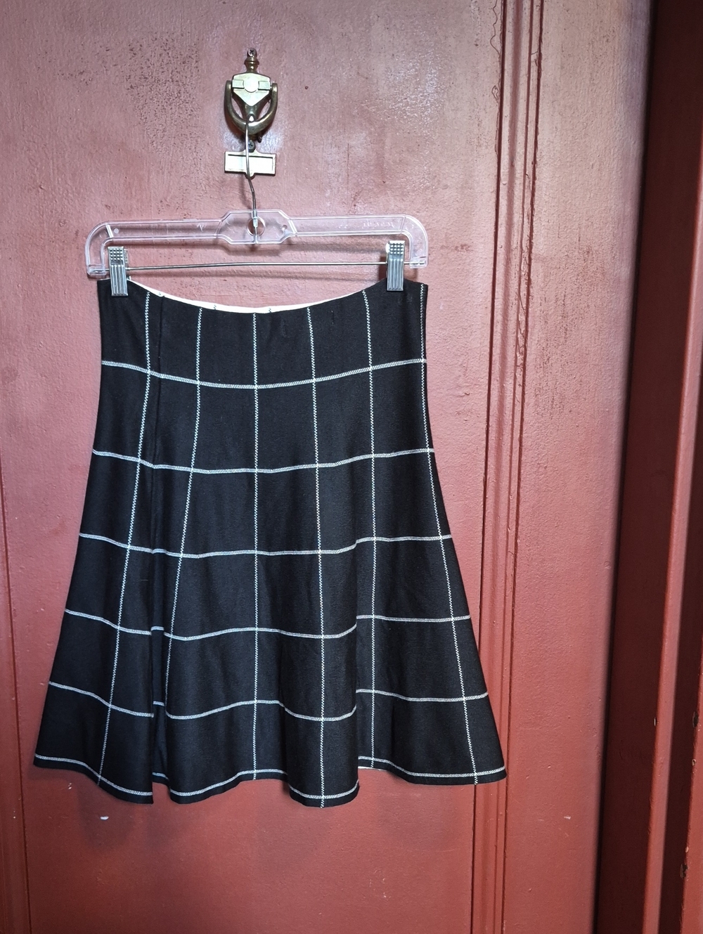 Classic Concepts Black and Cream A-Line Skirt - Pull On Women's Large
